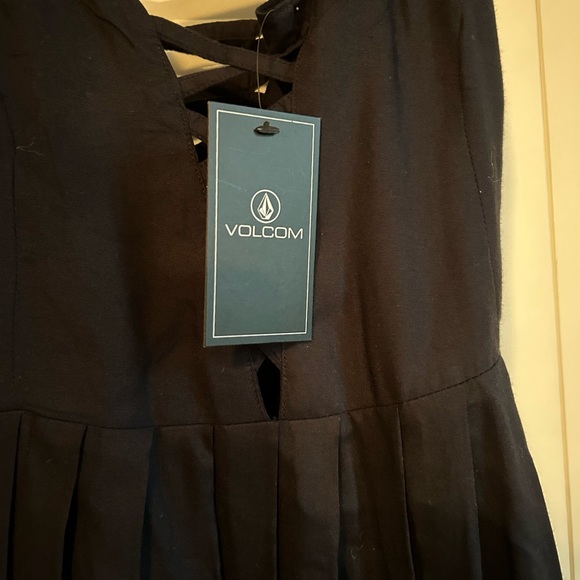 Volcom Little Black Dress - Picture 2 of 4